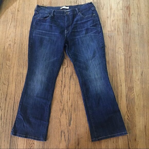 Levi’s Bootcut Jeans    - Picture 3 of 8